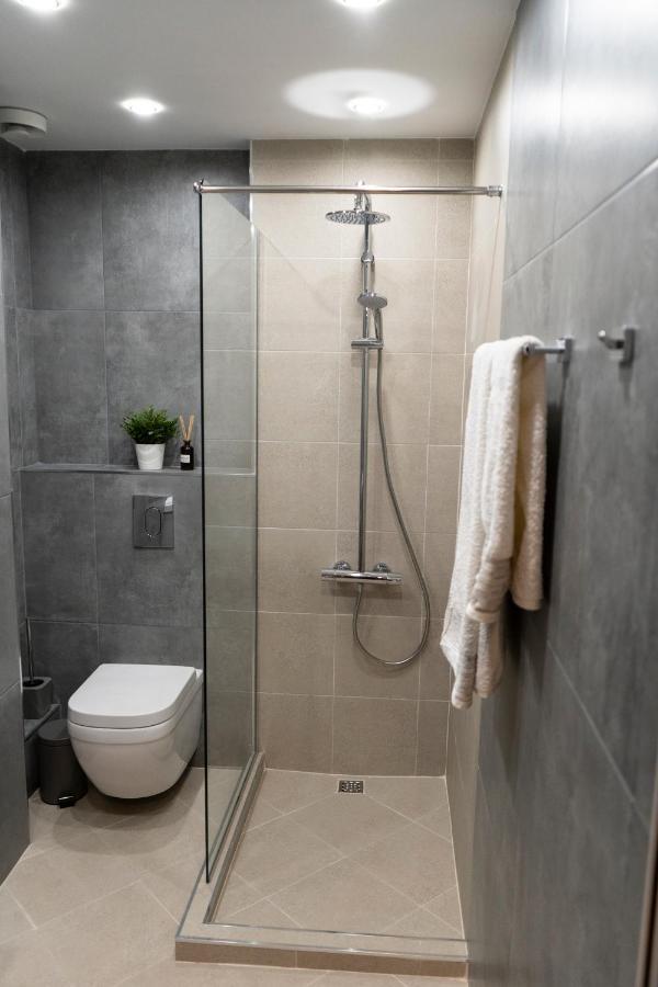 Urban Elegance By Eagles' Bridge Apartment София Екстериор снимка